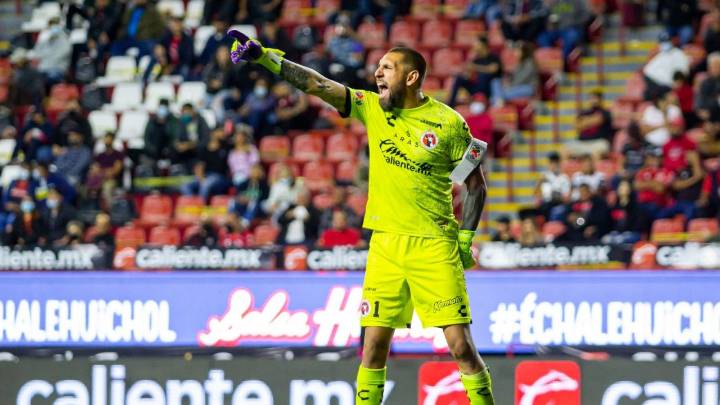 Detienen a Jonathan Orozco por lesiones y daños derivados de un percance vial