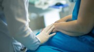 ¿Qué hace el personal médico ante el fallecimiento de un bebé?