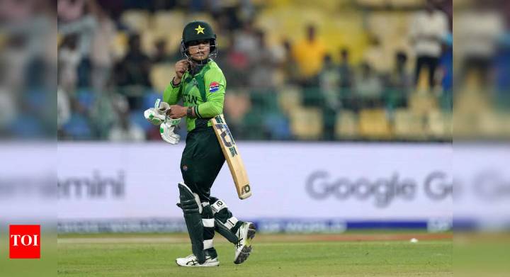 Explosive outburst! Pakistan batter reprimanded after bat