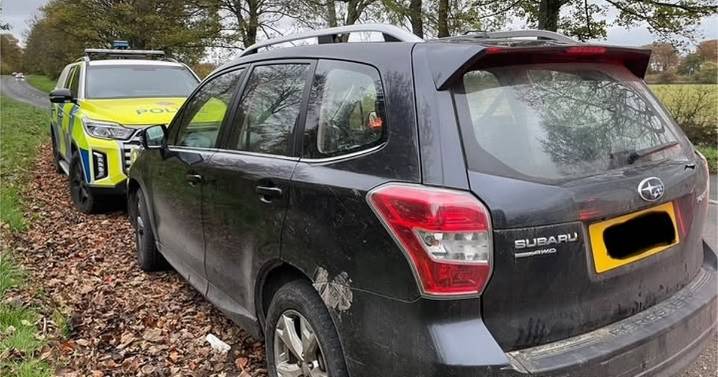 Hare coursing suspects abandon car as police show up