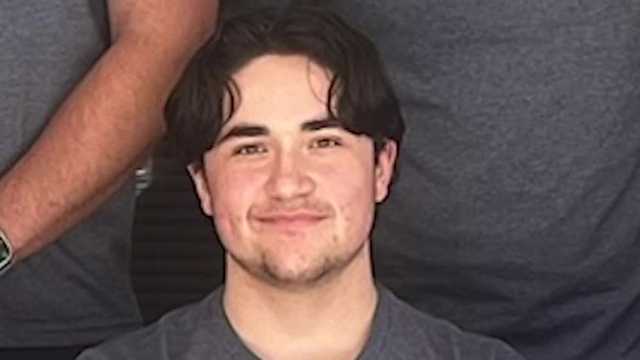 Kansas high school student saves choking woman’s life