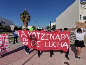 Marchan en FCPyS por Movimiento Estudiantil del 68 y desaparición de 43 normalistas