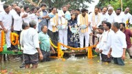 Telangana fisheries minister launches fish seed stocking program 