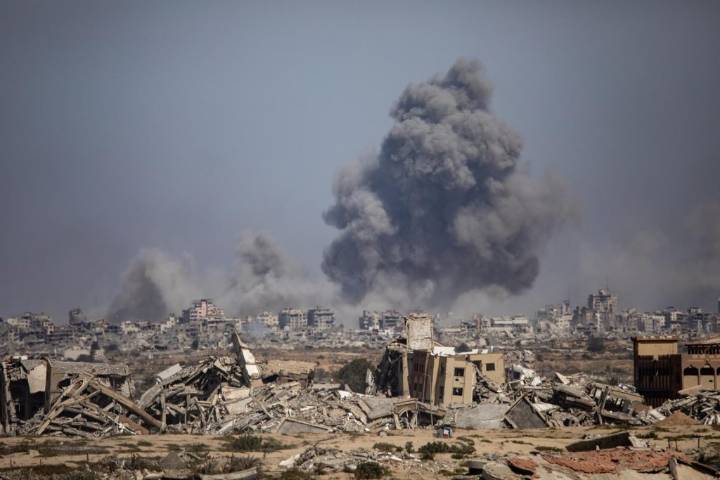 Ataques aéreos en Rafah incrementan tensión en la Franja de Gaza