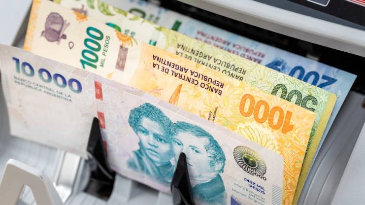 Quiénes acceden a los préstamos personales de $10.000.000 y qué tasas de interés tienen en octubre