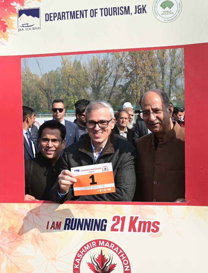 CM Omar Abdullah unveils Kashmir Marathon Exposition