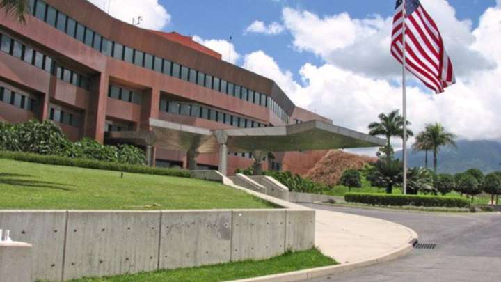Venezuela Alerta a Estados Unidos por Plan de Explosivos en su Embajada en Caracas