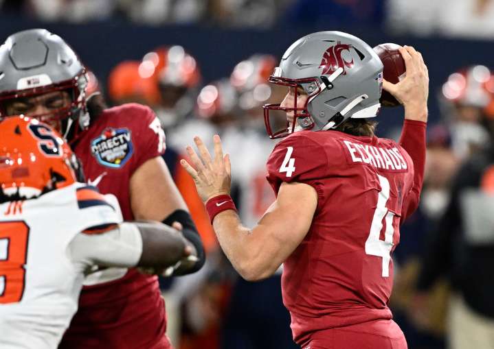Zevi Eckhaus accounts for 3 TDs as Washington State beats Toledo 28