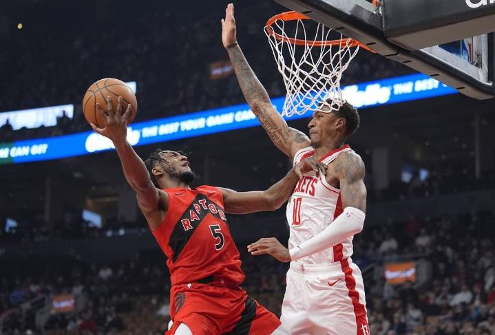Deadspin | Kevin Durant, Rockets coast past Raptors
