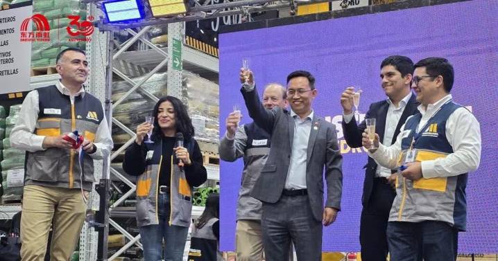 Oriental Yuhong toma el control de Construmart: nombra directores e inaugura primera tienda bajo su administración