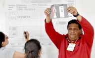 Bolivia cierra mesas de votación en histórica segunda vuelta presidencial