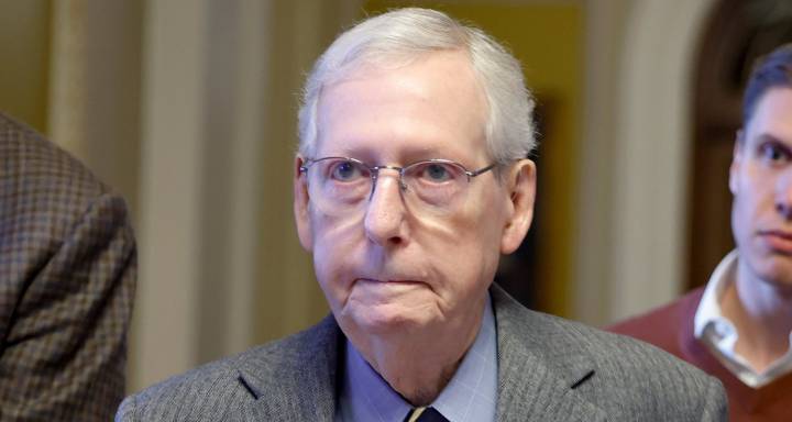Mitch McConnell Falls in Senate Building After Being Asked Question About ICE