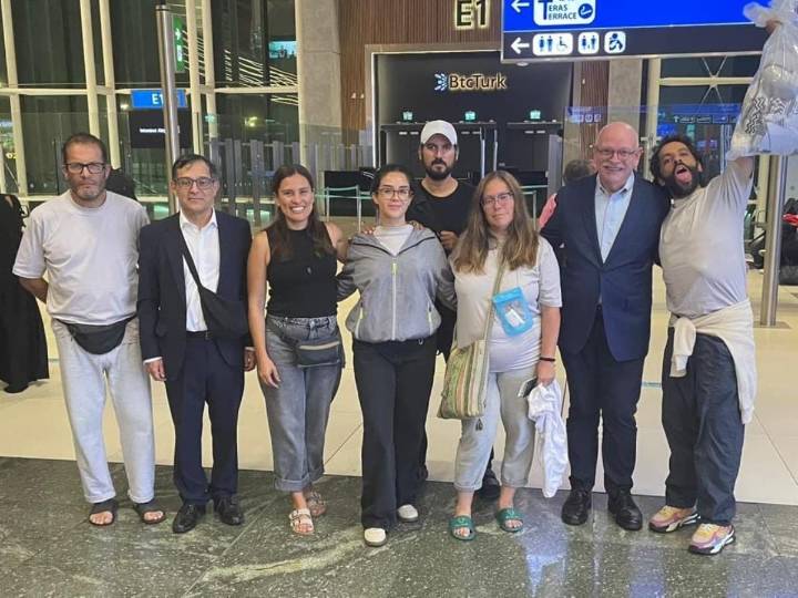 Mexicanos de la Flotilla Sumud hacen escala en Estambul rumbo a México
