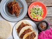 Deliciosos tacos de barbacoa de cerdo, receta económica