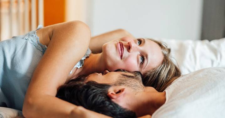 10 Expert-Approved Reasons To Have Morning Sex