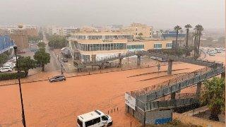 El aeropuerto de Ibiza queda inoperativo por las lluvias torrenciales en la isla