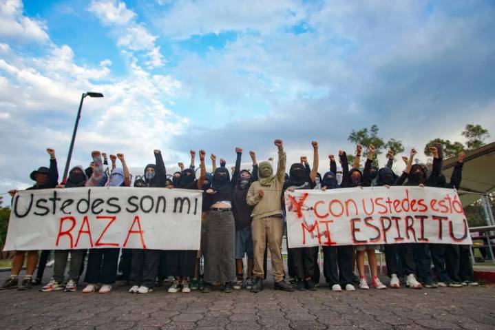 Estudiantes de la ENES Morelia denuncian negligencia, represión e indiferencia de las autoridades universitarias