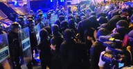 Calma tensa en la plaza de la Carbonera