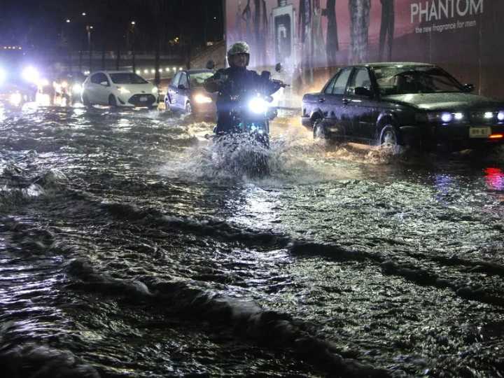 Lluvias dejan un menor y un policía muertos; afectan a 31 estados de México