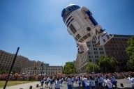Paris Parade 2025: Confirman fecha del tradicional desfile navideño que volverá a las calles de Santiago