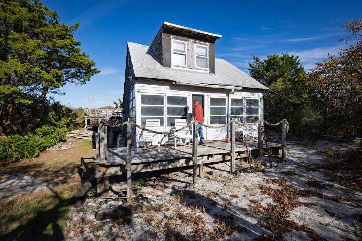 N.J. kicks heartbroken families out of iconic Jersey Shore shacks. Demolition awaits