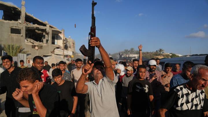 Israel resumes ceasefire in Gaza and says aid deliveries will restart Monday