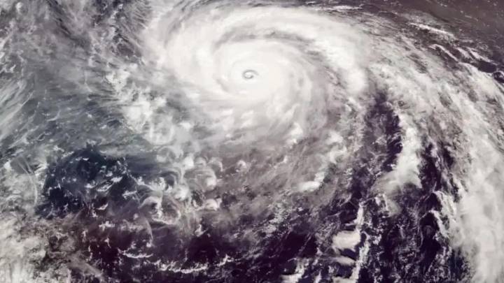 Cyclone Shakhti churns northwest Arabian Sea near Oman