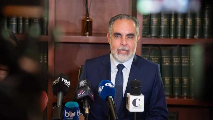 Gobierno Petro vuelve a ventilar posibilidad de llevar la reforma de la salud a una consulta popular