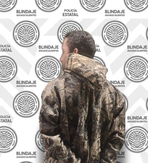 Elementos de la Policía Estatal detiene a un sujetos con orden de aprehensión por delitos contra la salud