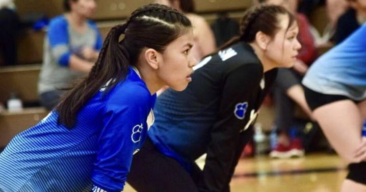 Laughlin girls volleyball drop last two matches
