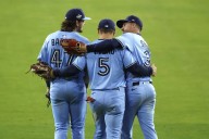Azulejos de Toronto quedan a una victoria de conquistar la Serie Mundial
