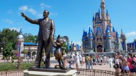 Disney aumenta precios de boletos diarios a más de $200
