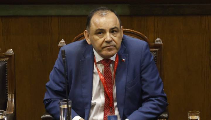 Cámara de Diputados aprueba la acusación constitucional contra el juez Ulloa: libelo será revisado en el Senado