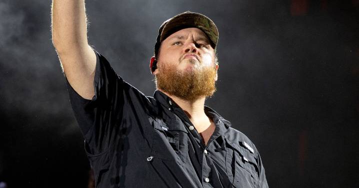 Country superstar Luke Combs announces huge 2026 Edinburgh Murrayfield Stadium gig