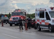 Aparatoso accidente en la carretera Mérida-Progreso: dos atrapados en un vehículo