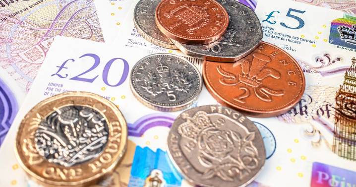 Half a million people to get 85p or 95p an hour pay rise