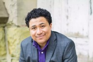 Orgullo campechano: Poeta Manuel Iris Herrera representará a México en festival internacional en Azerbaiyán