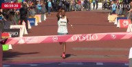 Etíope Yismaw Dillu impone récord en la media maratón de Cardiff