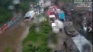 Sin metro y con el agua encima... las vías del Valle de Aburrá, inundadas tras aguacero este jueves