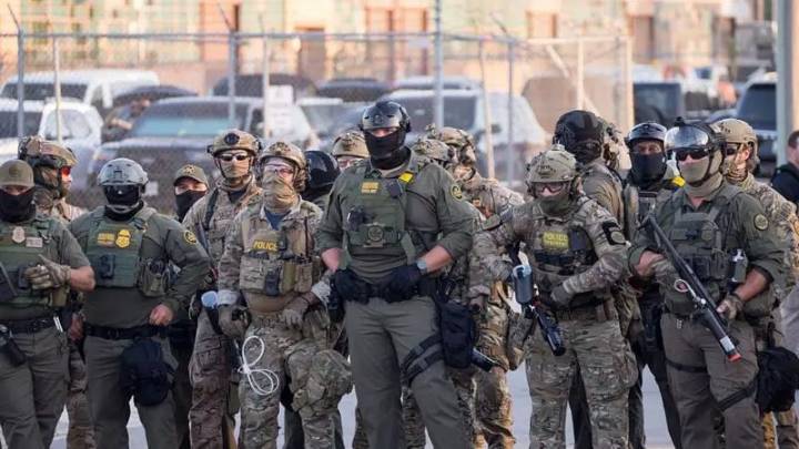 Más de un millar de migrantes detenidos tras operación ordenada por Trump en Chicago