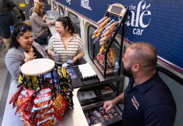 Metra debuts Café Car, surveys riders on prototype