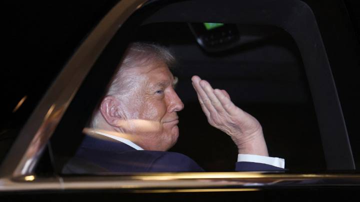 Trump's agenda for Asia trip. And, government shutdown threatens food benefits