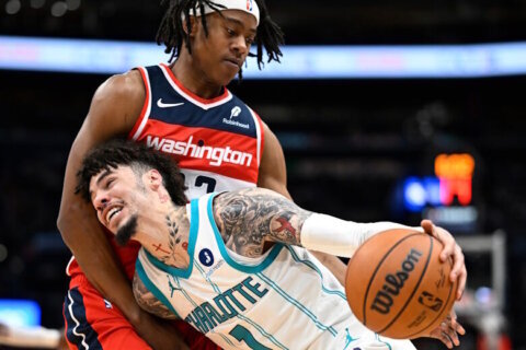 LaMelo Ball’s triple-double helps Hornets handle Wizards, 139