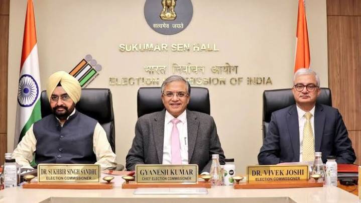 Election Commission Meets State Poll Officers To Finalize Pan