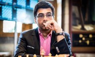 Clutch Chess: 'Lucky' Kasparov stretches lead over 'forgetful' Anand