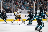 Deadspin | Penguins stalwarts blank Sharks, keep San Jose lone winless team