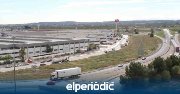 Un ladrón disfrazado de operario apuñala a un trabajador en Riba-roja de Túria y huye en furgoneta