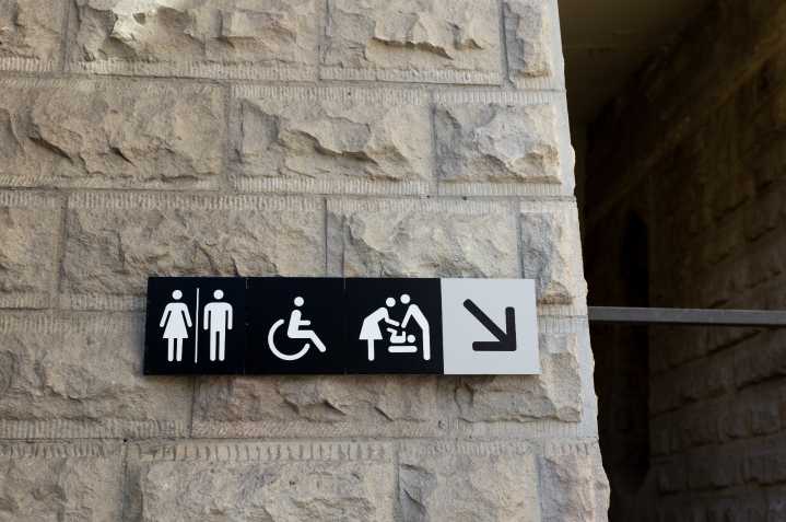 Chicago’s First City-Backed Public Restroom to Open in 2026