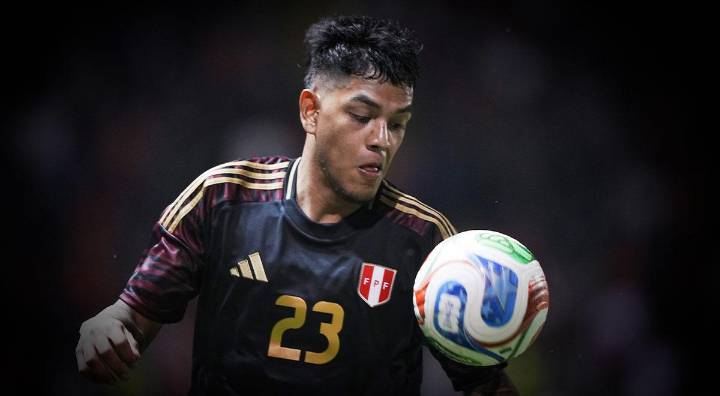 ¡Sorpresivo! Grimaldo conoció importante noticia tras jugar con la selección peruana: "Ha sido..."