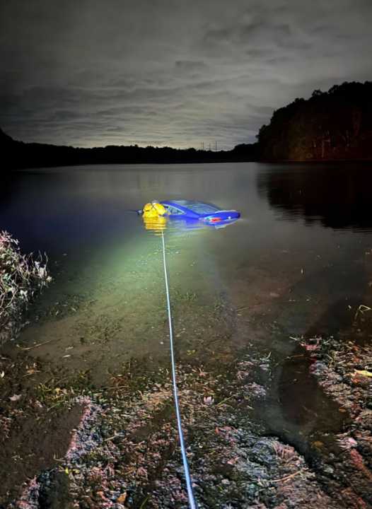 Vehicle found unoccupied in Black Pond in Middlefield